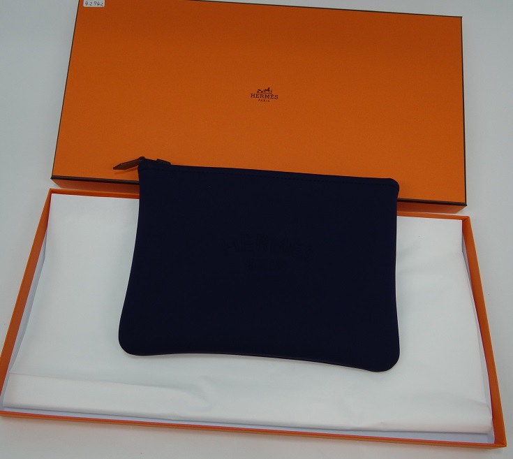 Armerie Boutique / HERMES エルメス ネオバンPM ポーチ BLUEMARINE ...