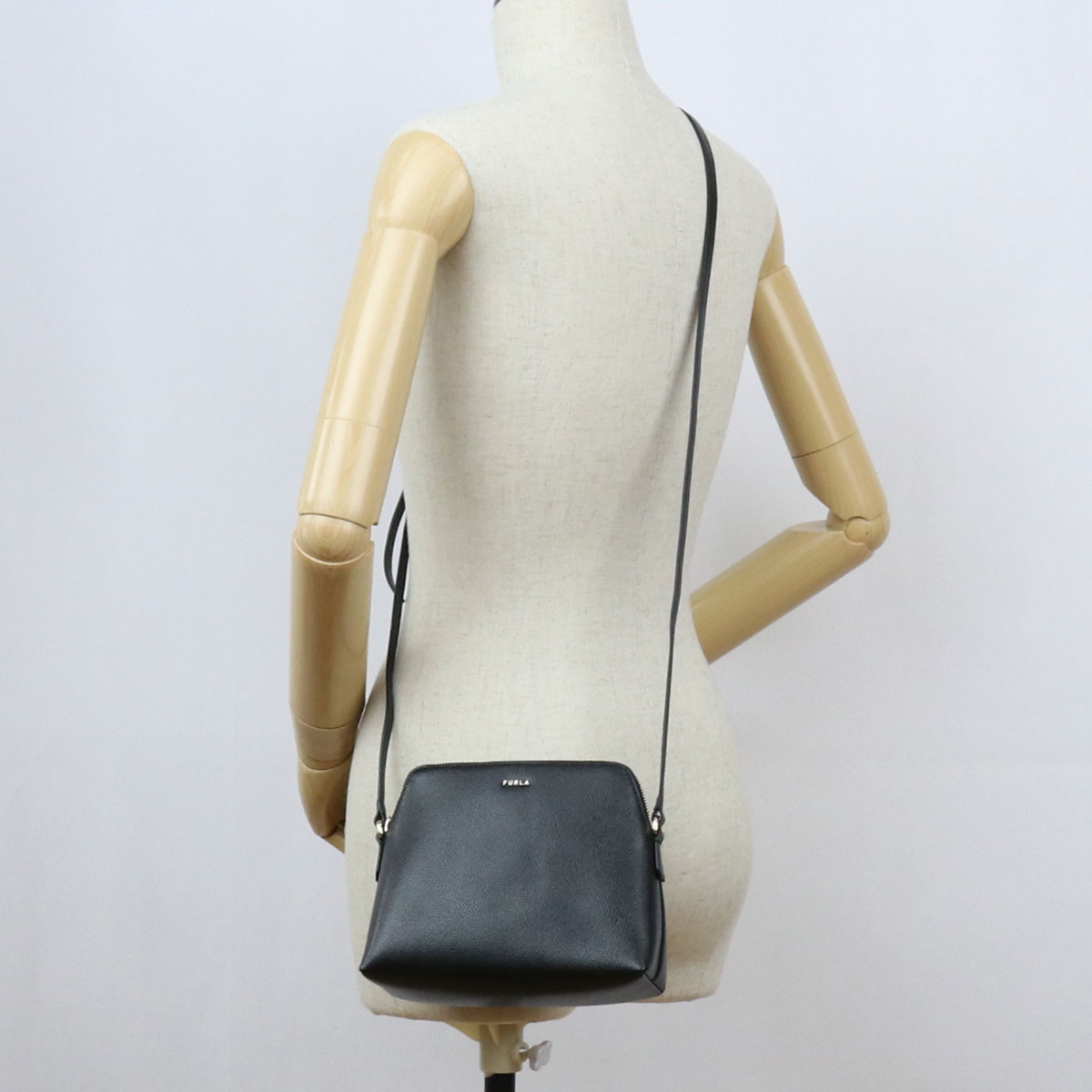 ブランド品卸 フルラ Furla Boheme 斜め掛け ショルダーバッグ ポーチ カードケース付き Ebc7b90 Are000 N4b00 Nero Talco Flamingo ブラック レディース