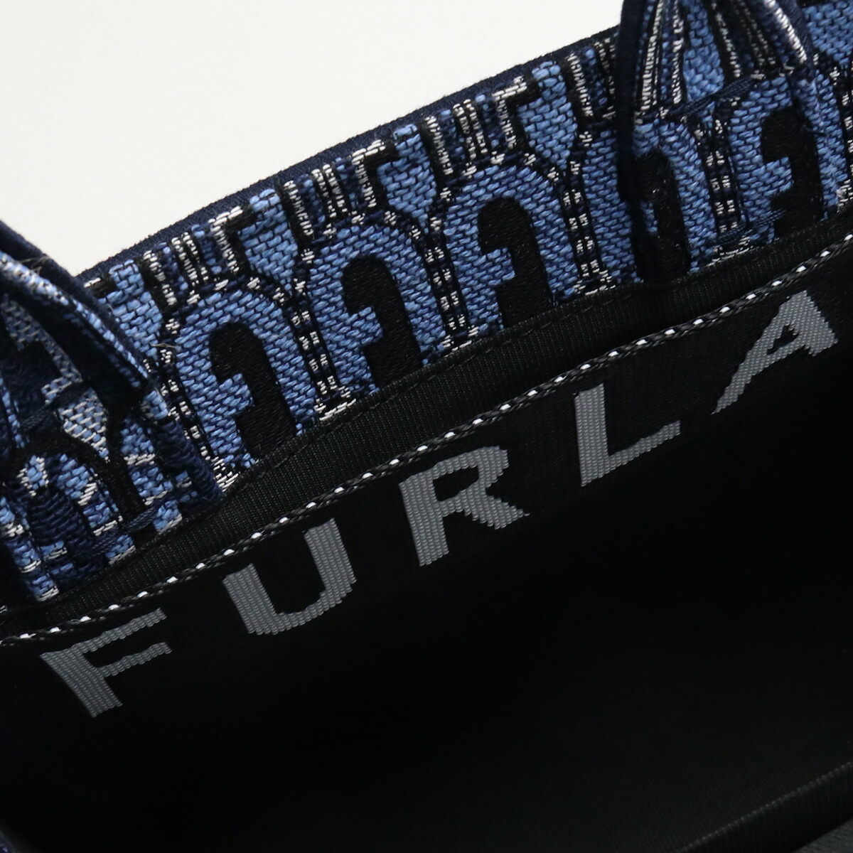 Armerie Boutique フルラ FURLA FURLA OPPORTUNITY トートバッグ ブランド バッグ WB00352  AX0777 TDE00 TONI BLU DENIM ブルー系 マルチカラー bag-01