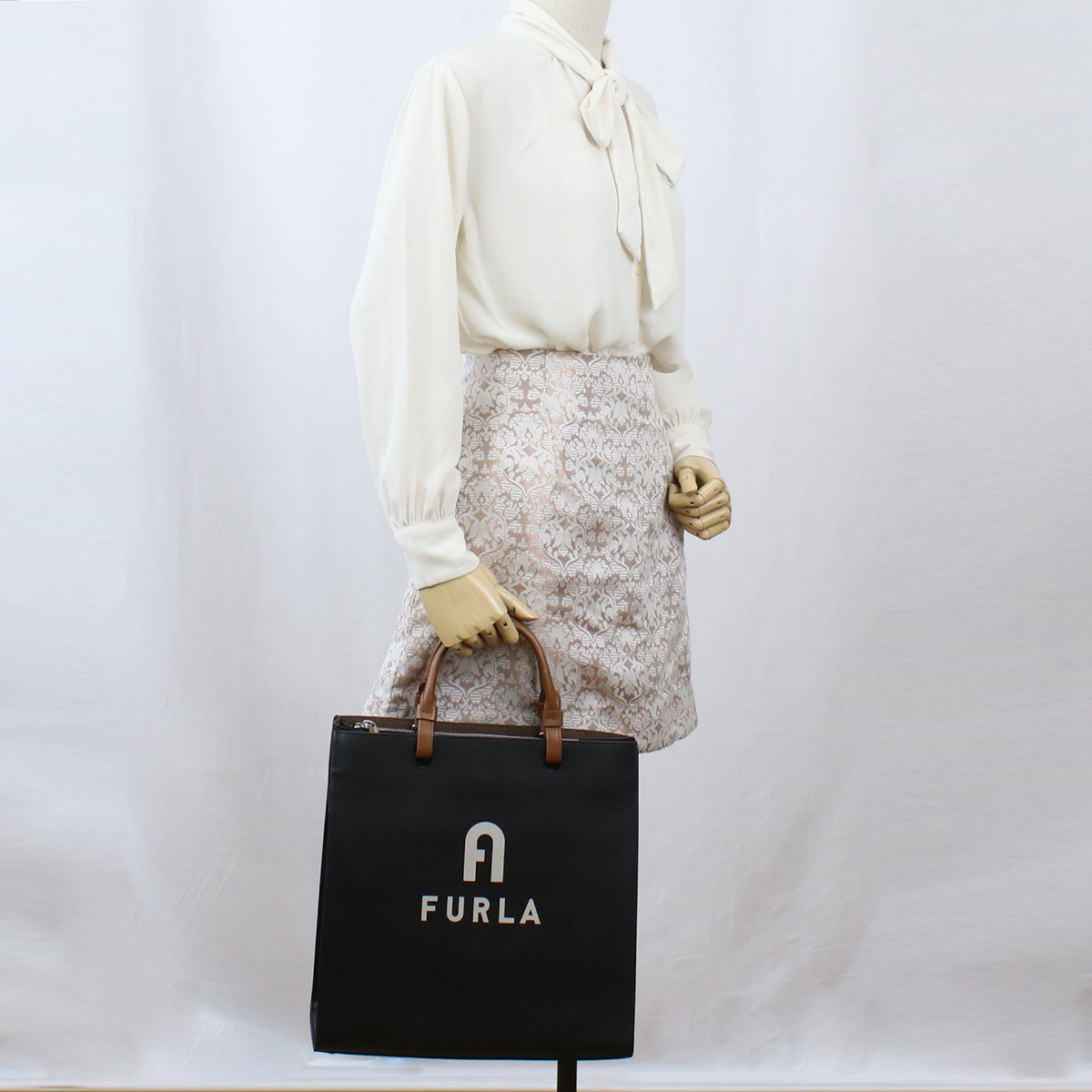 Armerie Boutique / フルラ FURLA FURLA VARSITY トートバッグ