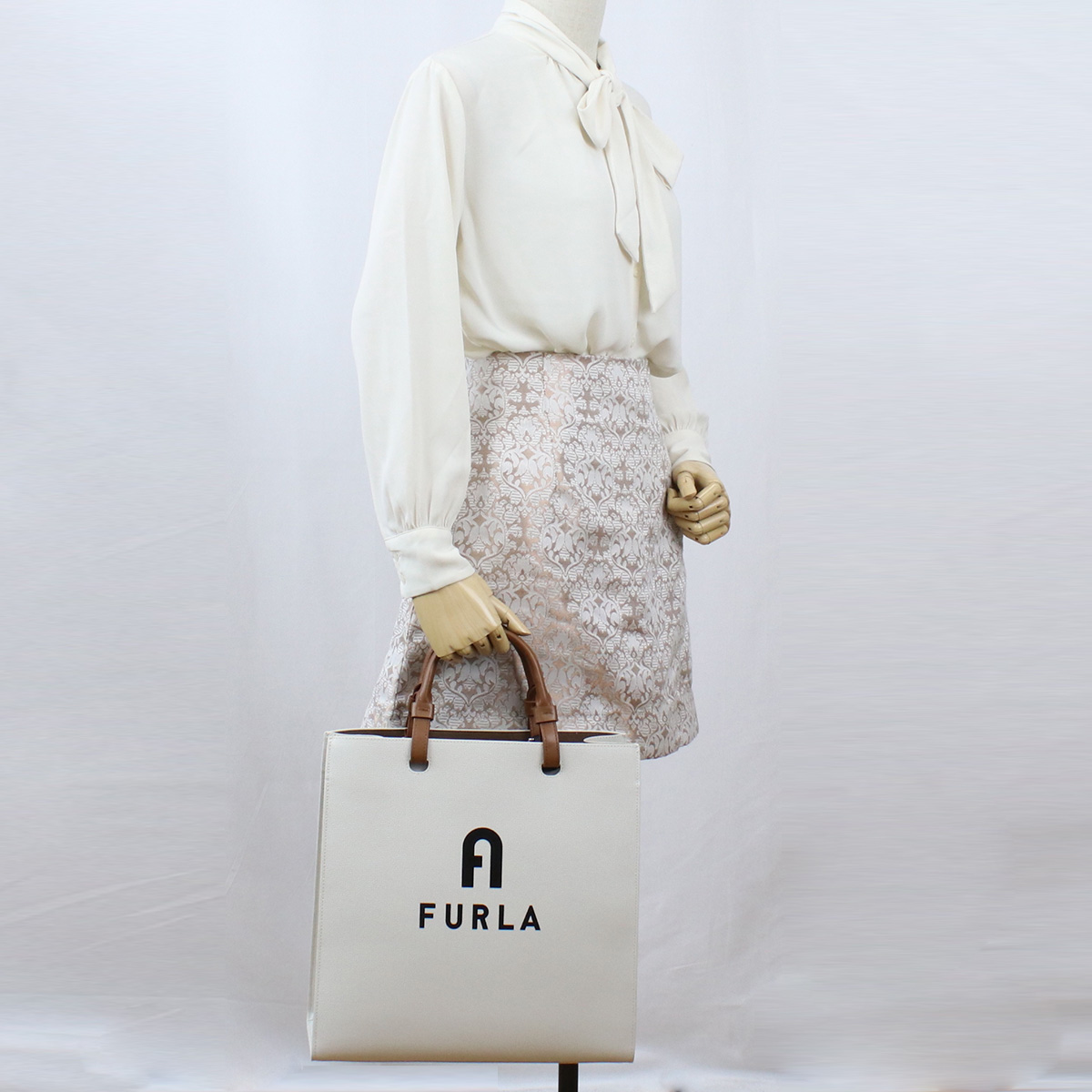 Armerie Boutique / フルラ FURLA FURLA VARSITY トートバッグ