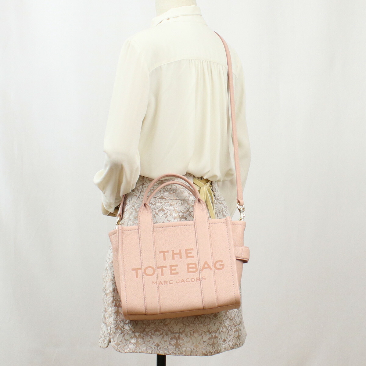 楽天市場】【中古】Heaven by Marc Jacobsトートバッグ シルバー
