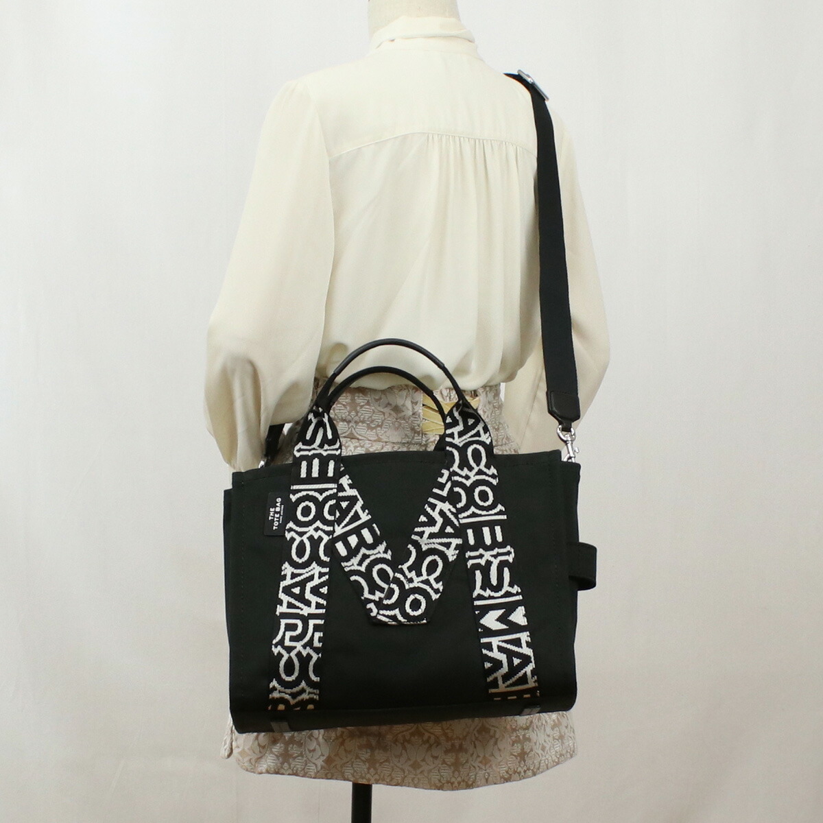 ブランドプラス / マーク・ジェイコブス MARC JACOBS THE MEDIUM TOTE