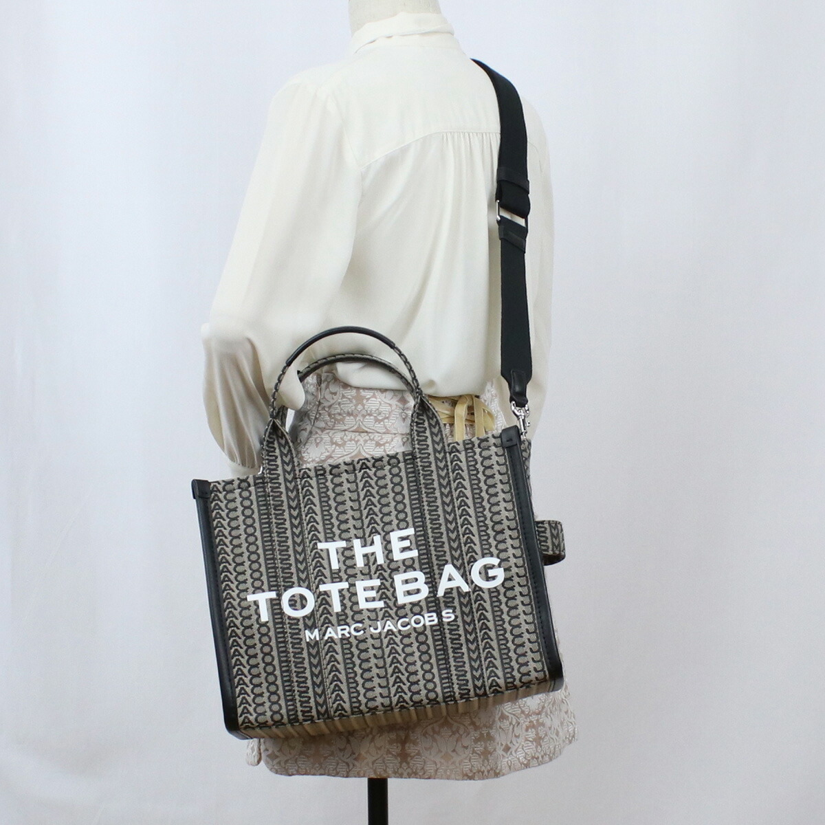 buran.shop / マークジェイコブス MARC JACOBS THE SMALL TOTE トート
