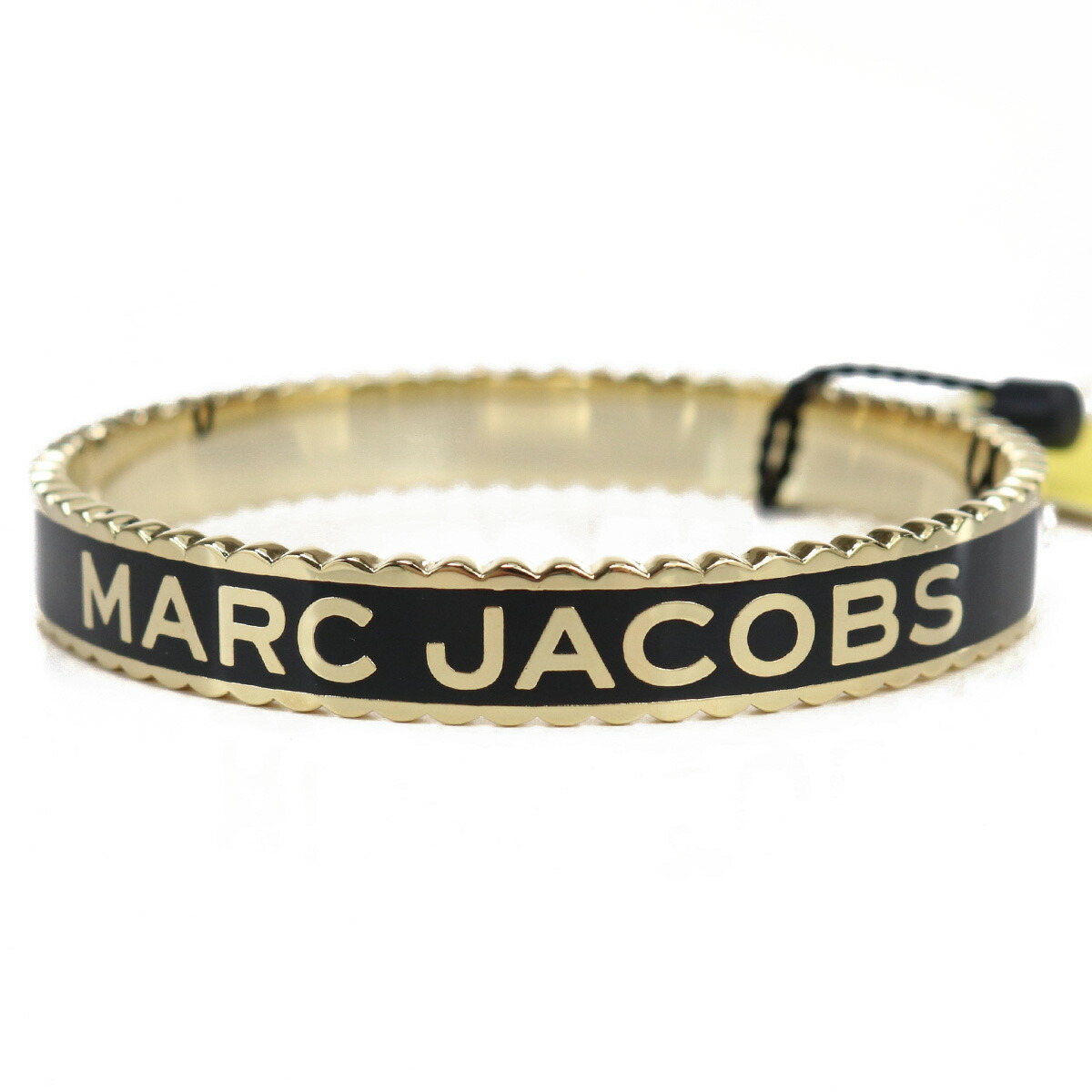 マークジェイコブス MARC JACOBS THE MEDALLION LG BANGLE バングル J105MT7PF22　001 BLACK-GOLD ブラック accessory-01 敬老の日