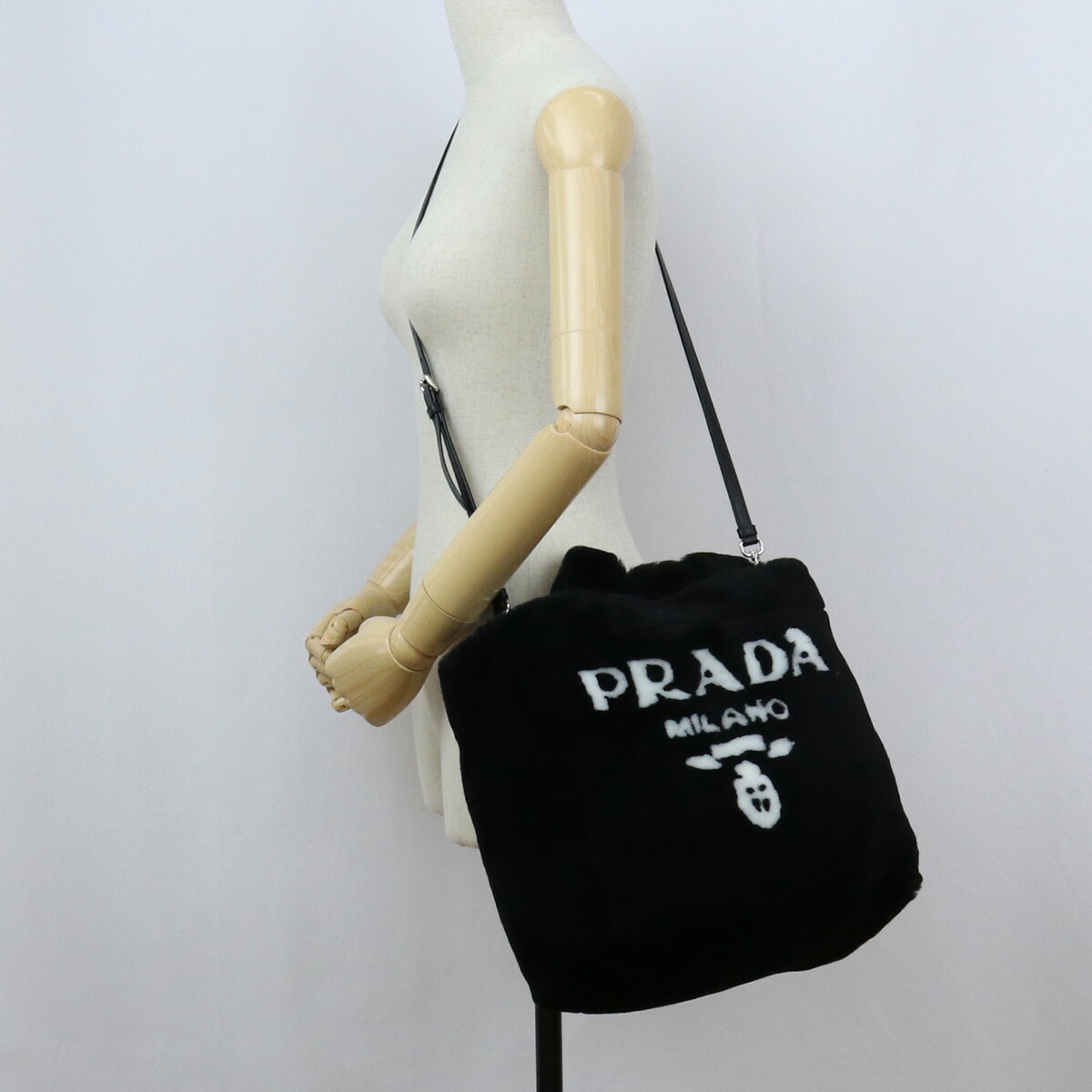 Brand Violet プラダ Prada トートバッグ ブランドバッグ ブランドロゴ ファ バッグ 1bg374 2ec9 V Mio F0967 Nero Bianco ブラック Bag 01 Brand Violet プラダ Prada トートバッグ ブランドバッグ ブランドロゴ ファ バッグ 1bg374 2ec9 V Mio F0967 Nero Bianco ブラック Bag 01