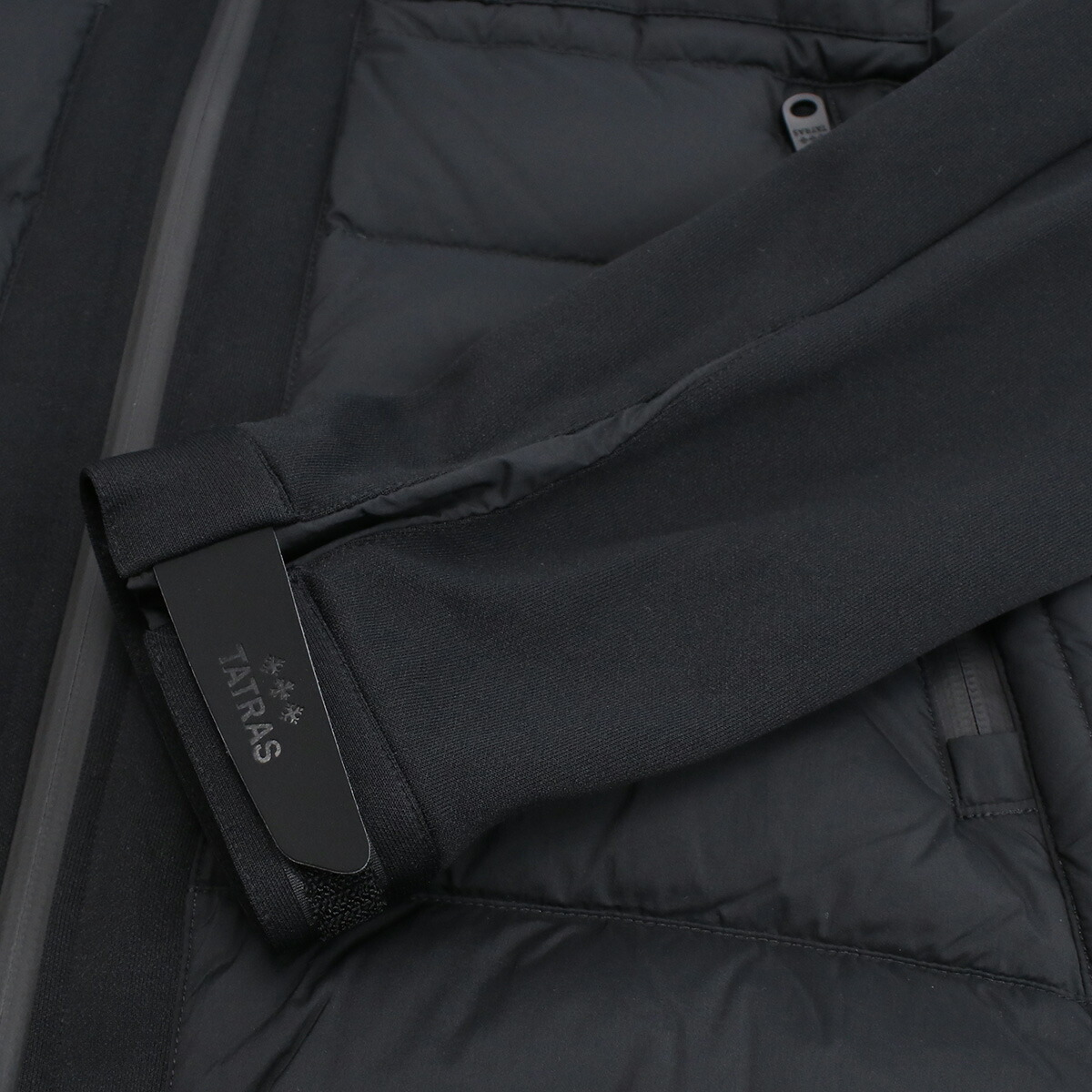 ブランド品卸 / タトラス TATRAS メンズ－ジャケット，上着 TARO タロ ダウンジャケット MTAT22A4840-D BLACK ブラック  outer-01